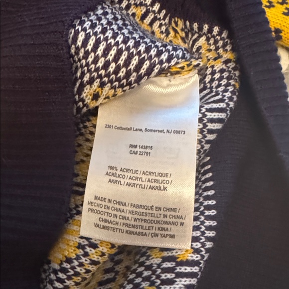 Nashville Predators Yellow Holiday Sweater - Picture 2 of 4